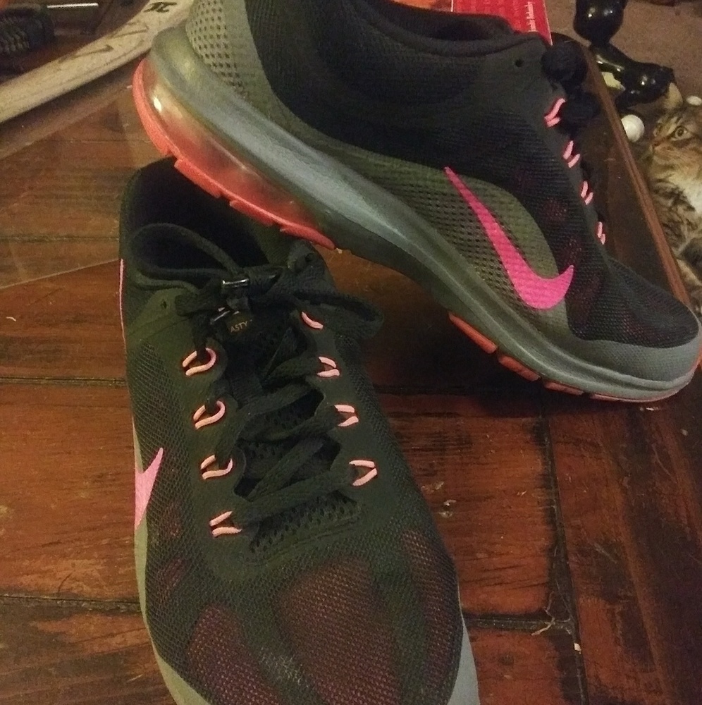 Nike Women's Size 8 Running Shoes